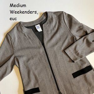 Medium Weekenders zippered jacket blazer, black and white zigzags